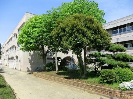 中学校　つくば市立並木中学校（中学校）まで467m