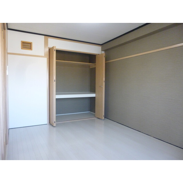その他部屋・スペース　洋室６帖　東側