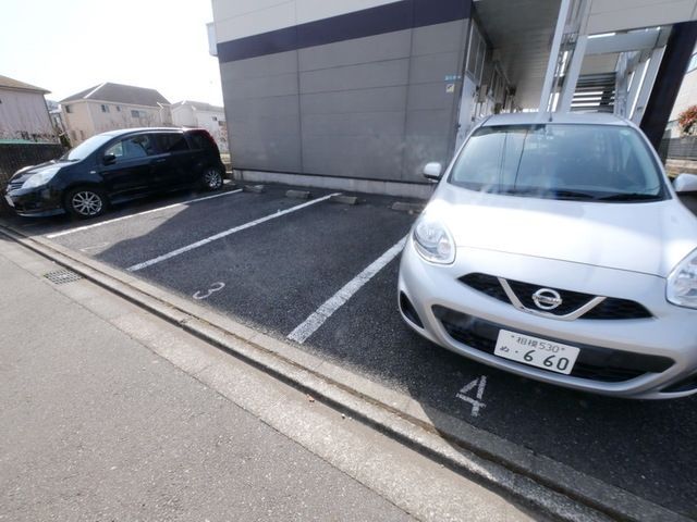 駐車場　★駐輪場★