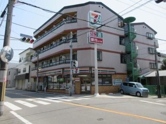 コンビニ　セブンイレブン 寝屋川萱島南店（コンビニ）まで739m