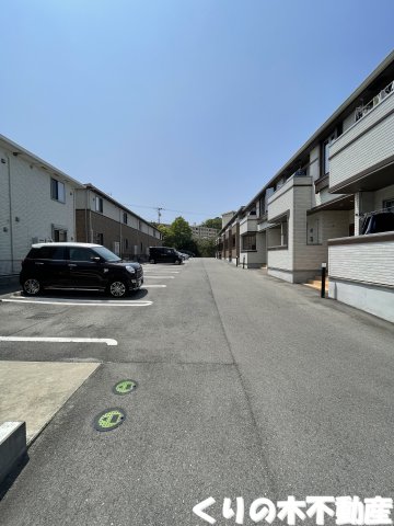 駐車場　マルナカ今治桜井店まで1100m