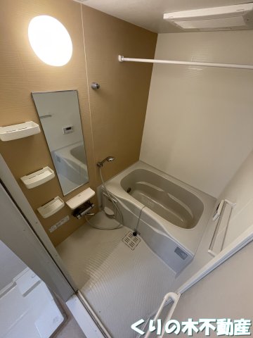 バス・シャワールーム　反転同タイプのお部屋です（現況を優先します）