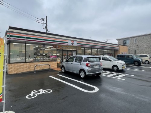 コンビニ　セブンイレブン 横浜日吉本町４丁目店（コンビニ）まで274m