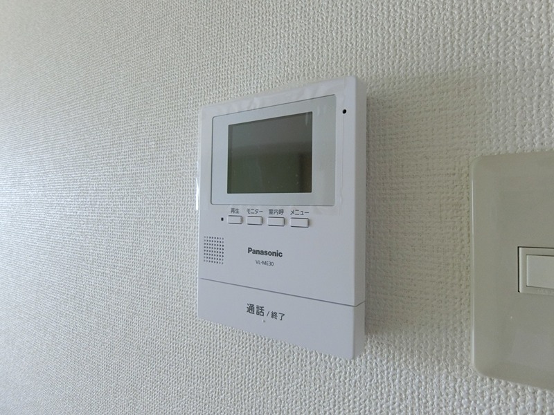 セキュリティ　モニター付きインターホン