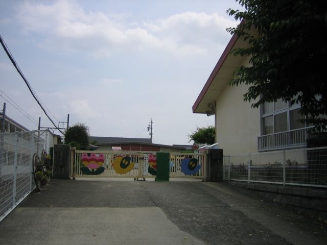 幼稚園・保育園　日永中央保育園（幼稚園・保育園）まで290m