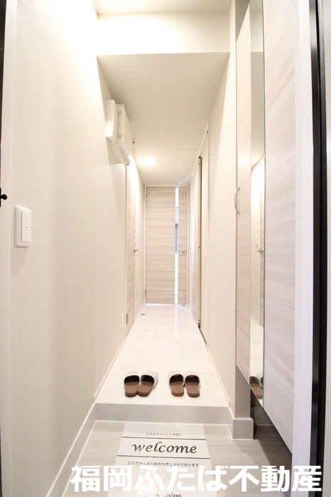 D-room板付の玄関写真