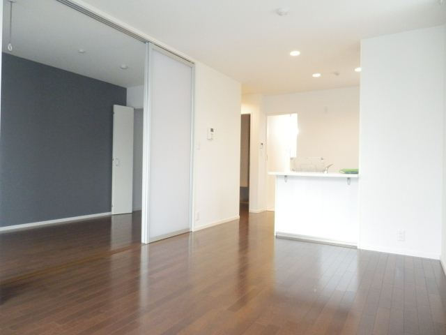 居室・リビング　明るいお部屋です。