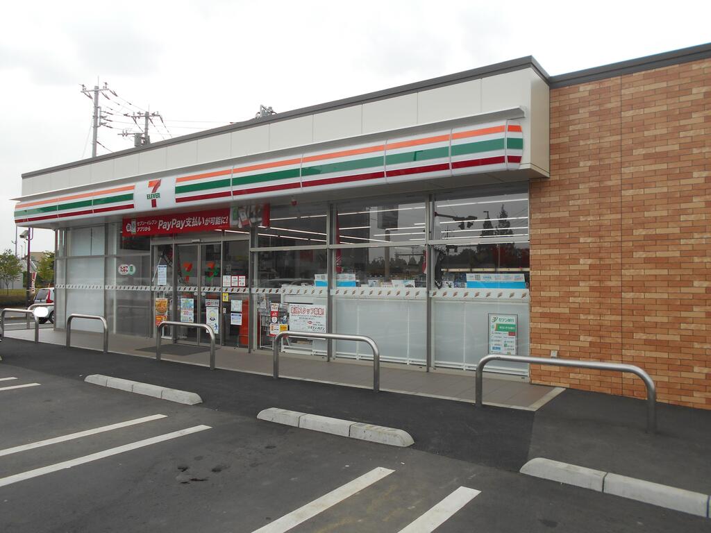 コンビニ　セブンイレブン埼玉スタジアム北店（コンビニ）まで456m