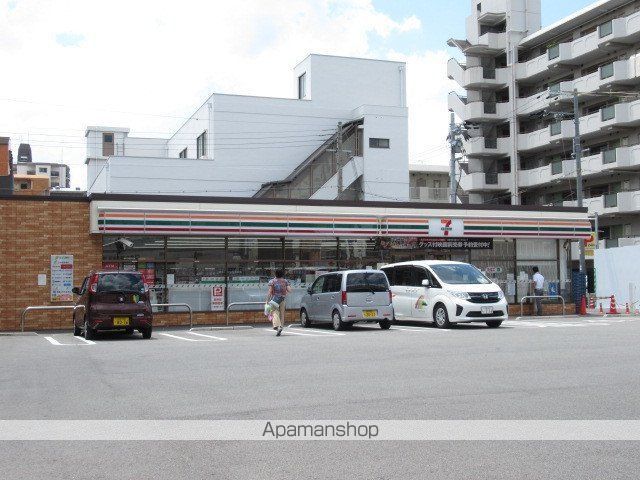 コンビニ　セブンイレブン（コンビニ）まで219m