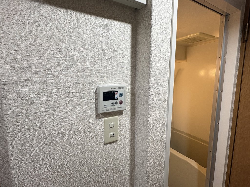 その他設備　給湯リモコン
