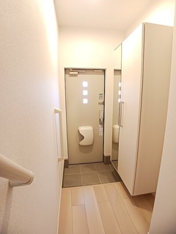 玄関　落ち着いた玄関です