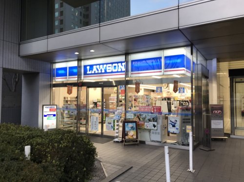 コンビニ　ローソン 新大阪センタービル店（コンビニ）まで583m