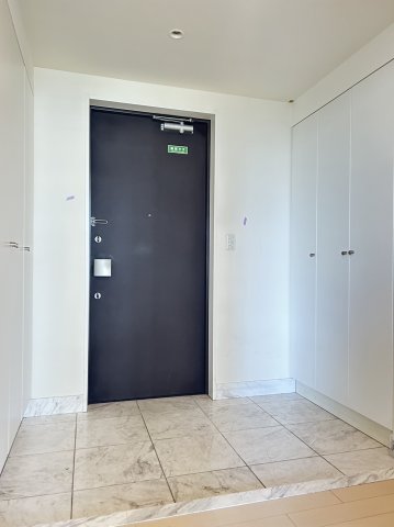 玄関　※別部屋参照