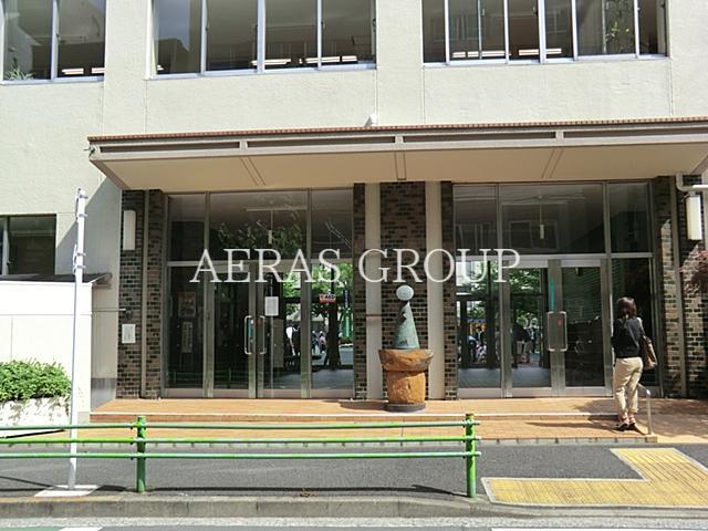 小学校　中央区立久松小学校（小学校）まで62m