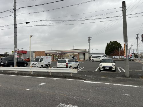 コンビニ　セブンイレブン 豊田市柿本町店（コンビニ）まで570m