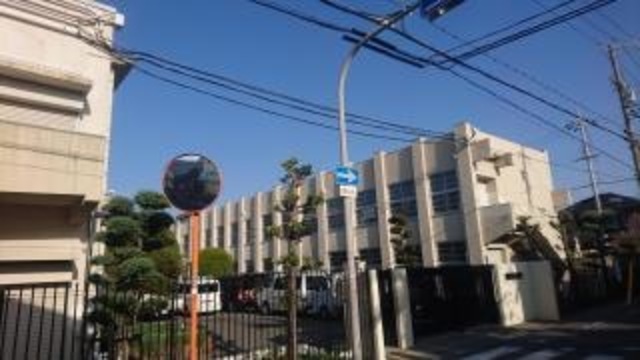 中学校　忠岡町立忠岡中学校（中学校）まで640m