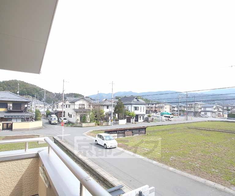 眺望　東向きバルコニーで開放感があります。