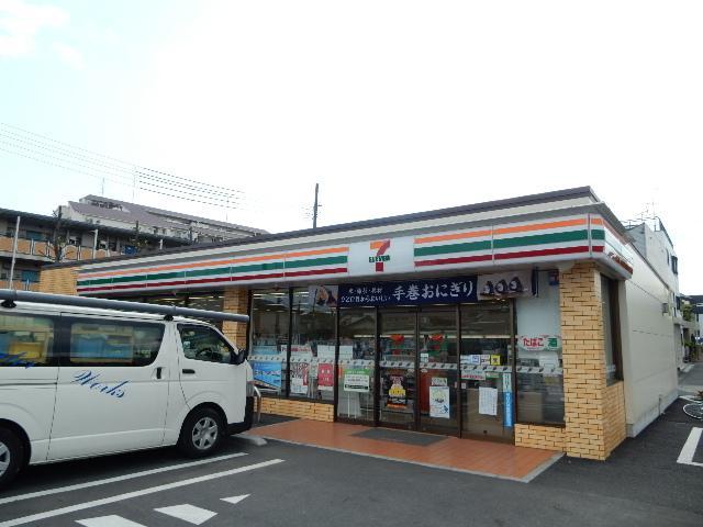 コンビニ　セブンイレブン（コンビニ）まで270m