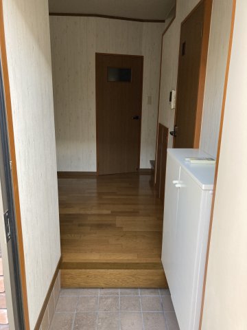 クレールヒラノの玄関写真