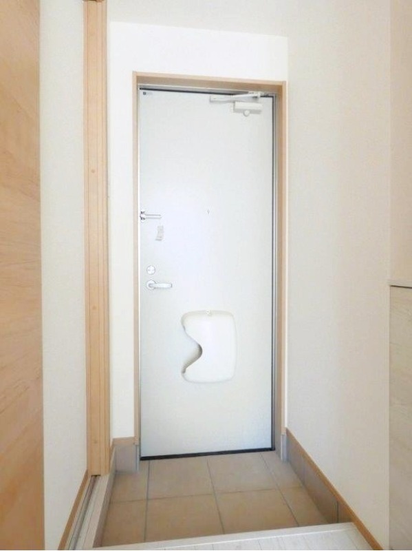 玄関　図面と現状に相違がある場合には現状を優先