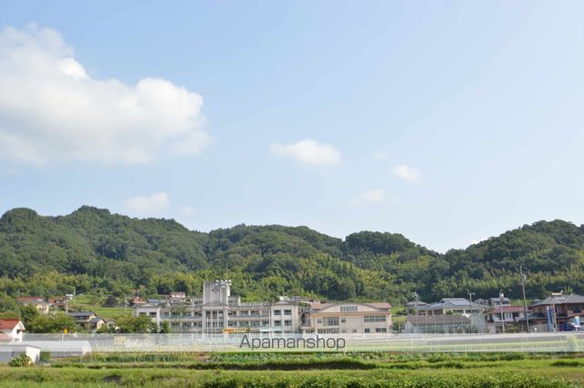 小学校　荘野小学校（小学校）まで583m