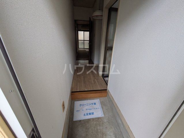 進栄荘の玄関写真