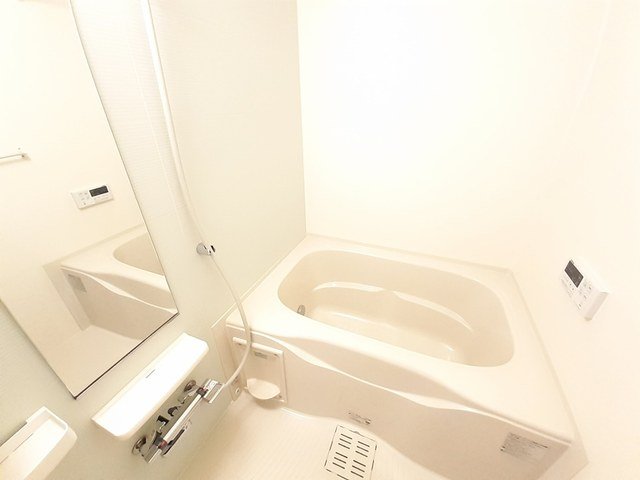 バス・シャワールーム　お風呂です