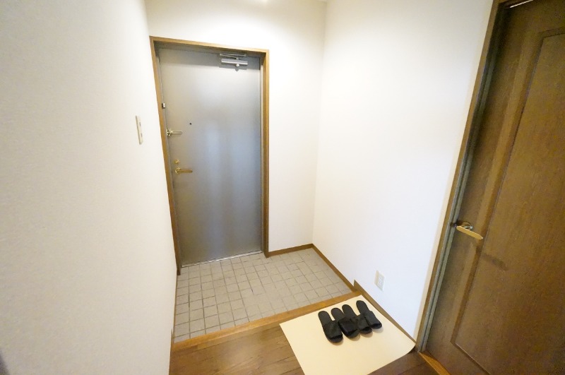 玄関　２０６号室の画像