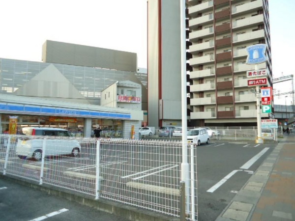 コンビニ　ローソン久留米花畑店（コンビニ）まで265m