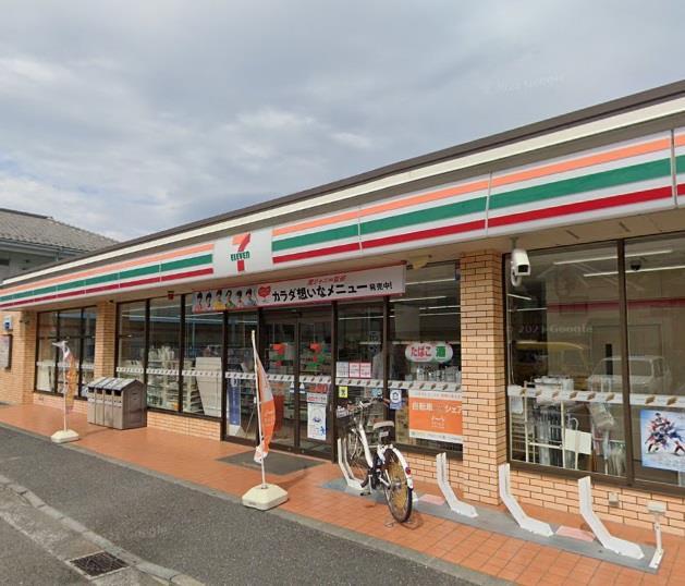 コンビニ　セブンイレブン横浜新吉田東3丁目店（コンビニ）まで491m