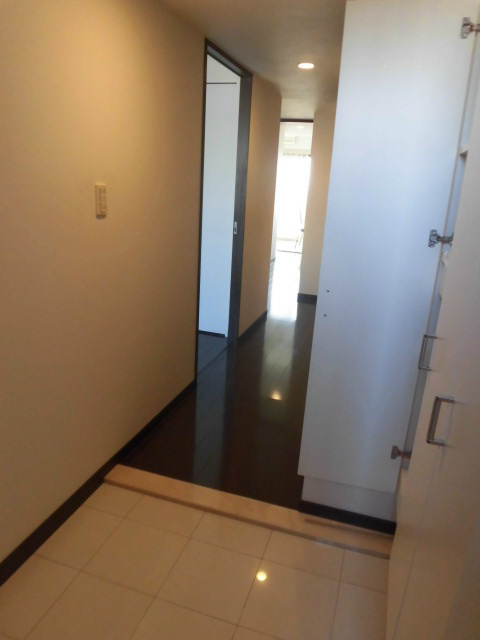 玄関　※別部屋参照