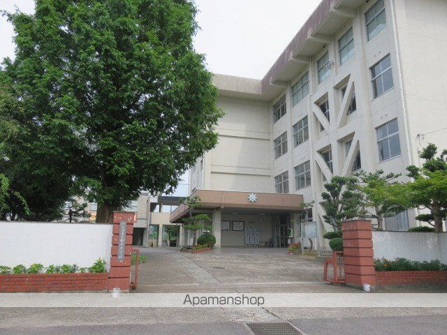 中学校　船木中学校（中学校）まで526m