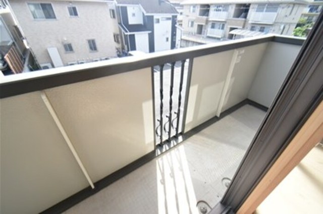 バルコニー　別部屋参考画像