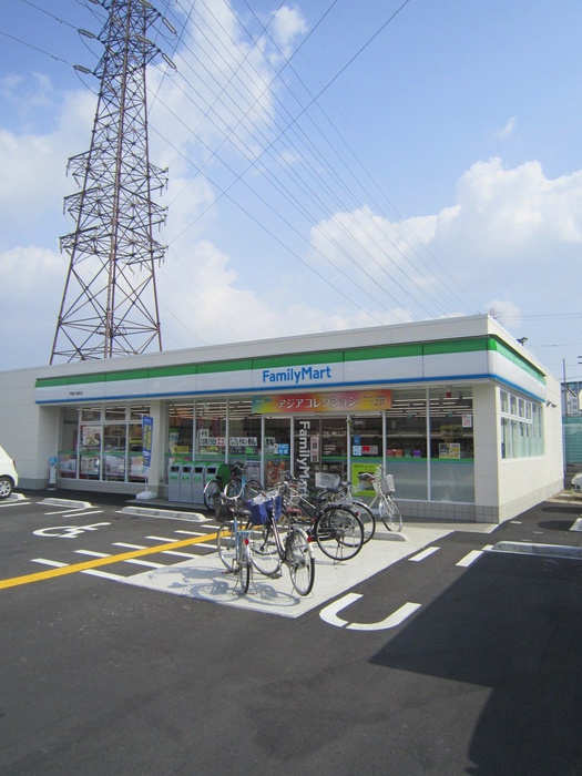 コンビニ　ファミリーマート門真大池町店（コンビニ）まで77m