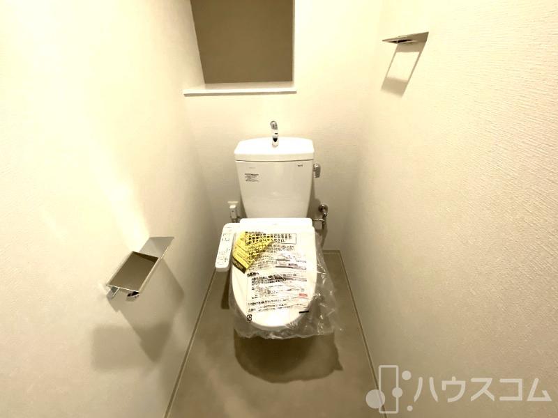 トイレ　冬場も安心の温水洗浄便座！