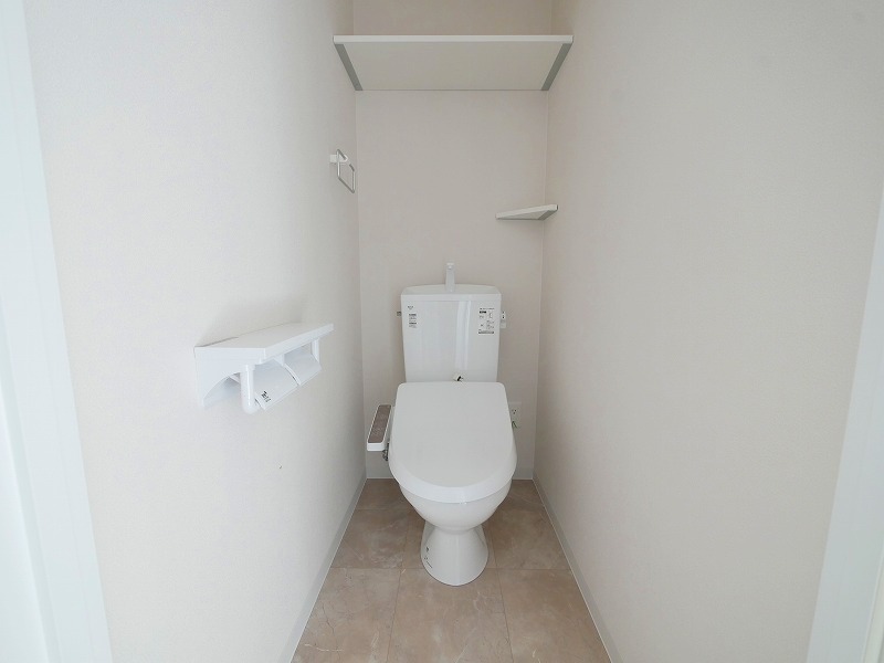 トイレ　清潔感のあるウォシュレット付きのトイレです♪