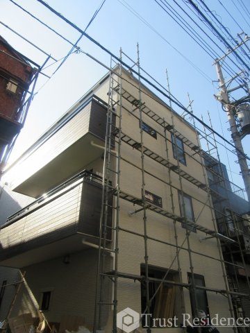 東京メトロ日比谷線 三ノ輪駅 徒歩10分 築9年