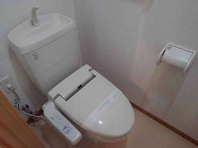 ＪＲ南武線 谷保駅 徒歩11分 5階建 築19年のトイレ写真