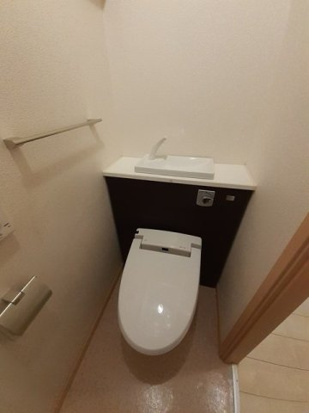 トイレ　別部屋イメージ写真