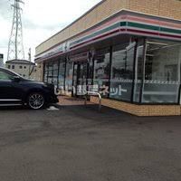 コンビニ　セブンイレブン　金沢古府１丁目店（コンビニ）まで922m