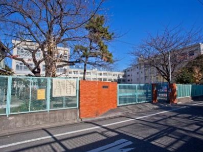 小学校　大田区立 東糀谷小学校（小学校）まで741m