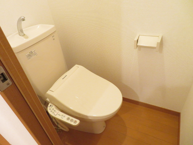 メゾン・ド・フロレゾンのトイレ写真