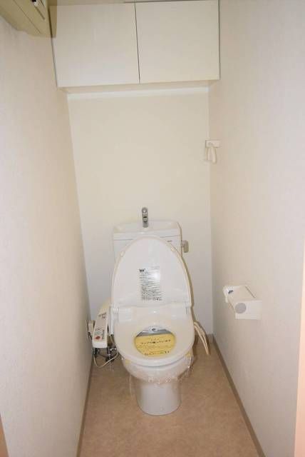 フラットリア春日のトイレ写真