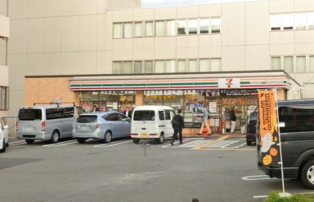 コンビニ　セブンイレブン　豊中少路1丁目店（コンビニ）まで409m