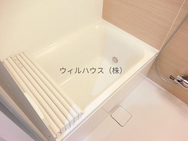バス・シャワールーム　大型浴槽！