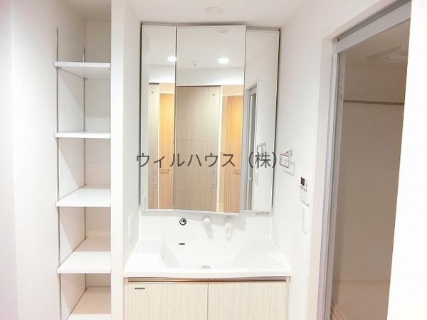 洗面設備　独立洗面台！