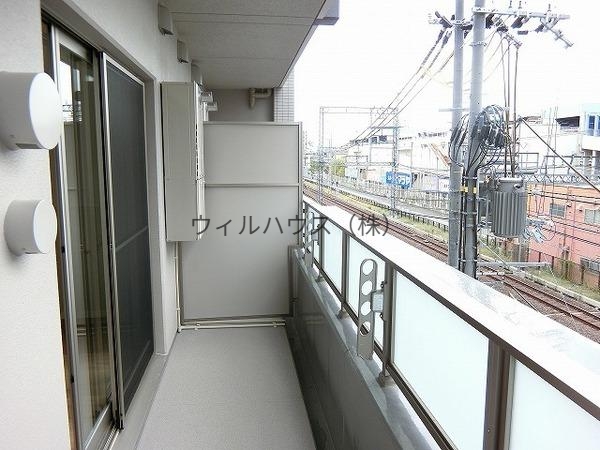 バルコニー　広々ベランダ！