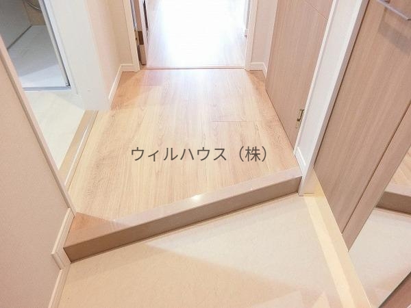 玄関　シューズボックスあり！