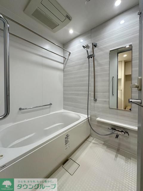 バス・シャワールーム　※写真は同タイプ住戸です。