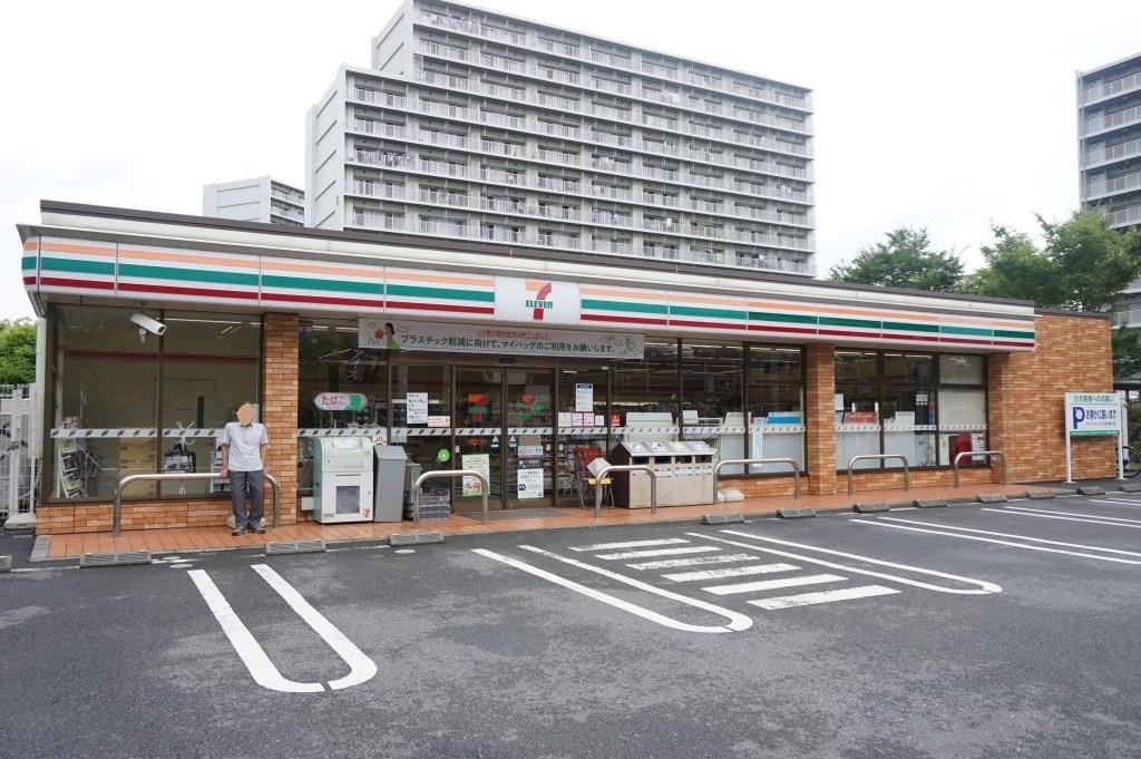 コンビニ　セブンイレブン 葛飾小菅1丁目店（コンビニ）まで394m
